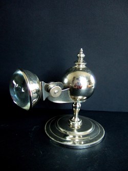 Lampe phare, veilleuse à huile, de Ducoudun