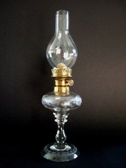 Lampe à pétrole en cristal gravé à la roue
