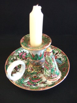 Bougeoir à anse en porcelaine de Canton