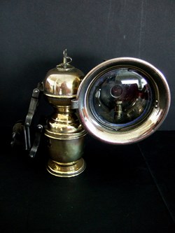 Lampes à acétylène pour cycle, à phare déporté