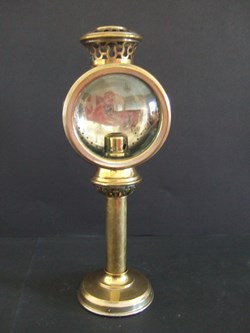 Petite lampe à bougie en laiton