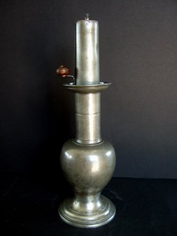 lampe à huile en étain, à pompe extérieure