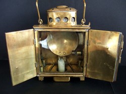Lanterne en cuivre de l'armée Allemande