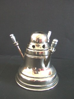 Lampe à essence avec trois allumoirs en laiton nickelé