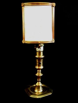 Petit bougeoir en laiton avec écran de lumière en lithophanie