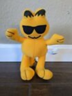 Garfield Emoji Cool Plush 8"
