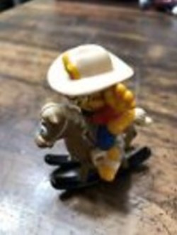 Garfield Ertl Ride On! Figure