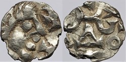 Banassac, série sigebertine à la tête et aux croix