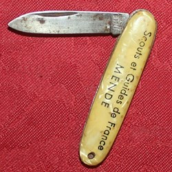 Petit couteau des scouts et guides de France, Mende