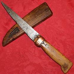 Couteau fixe avec étui