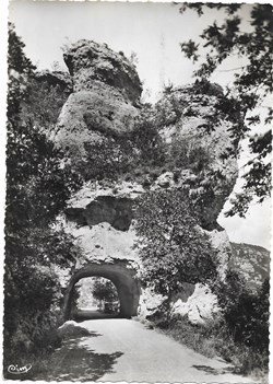 C03 - 4 - Le tunnel du Sabot, route des Vignes