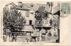 C06 - Place du Portail