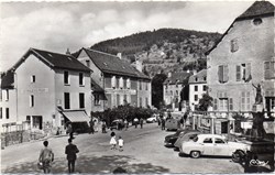 C36 - 203 - La Place Jeanne-d'Arc