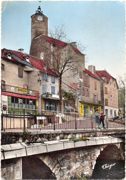 C05 - 34-1 - Le Vieux Pont et la Tour de l'Horloge