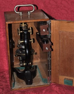 Microscope Lemardeley, Paris