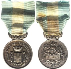 1895 - Société de secours mutuels