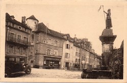 C17 - La Place Ste Jeanne-d'Arc