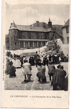 C03 - Procession