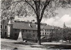 C07 - 5 - Les Ecoles