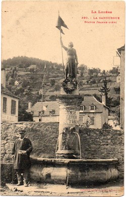 C15 - 390 - Statue Jeanne-d'Arc