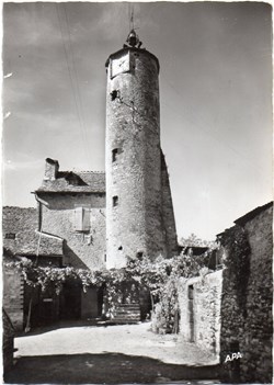 C04 - 260 - La Tour de l'Horloge