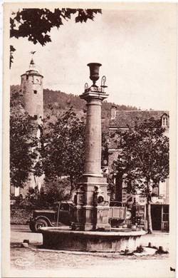 C07 - La Fontaine de la Cour...