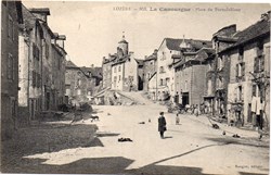C18 - 853 - Place du Portail-Haut
