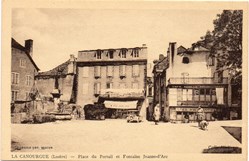 C08 - Place du Portail et Fontaine...