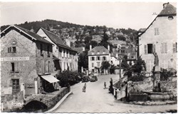C36 - 11 - Place Jeanne d'Arc