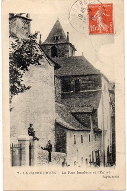 C08 - 07 - La Rue Issalène et l'Eglise