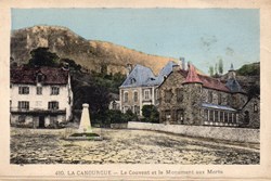 C03 - 490 - Le Couvent et le Monument aux Morts