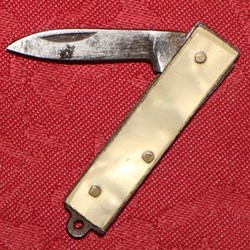 Petit canif "breloque"