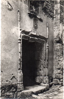 C36 - 09 - Maison des Ducs de Mailhan