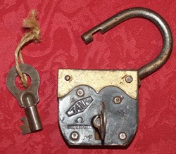 Cadenas TANK