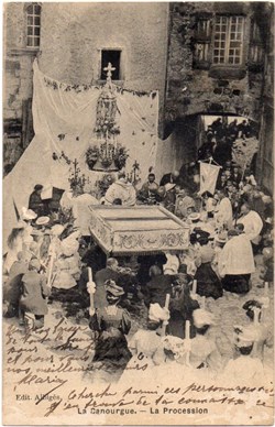 C03 - La Procession