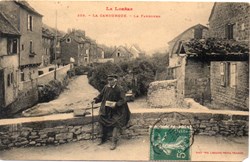 C15 - 388 - Le Faubourg