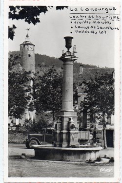 C36 - 03 - La Fontaine de la Cour...