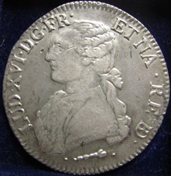 Ecu Louis XVI 1777 Vachette Pau - Différent main de justice