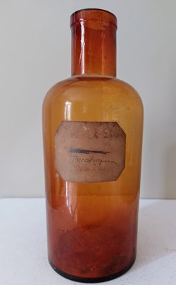 Flacon 28 cm "TRICALCIQUE"