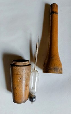 Pèse Urines de Pharmacie