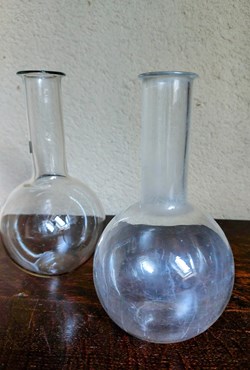 Ballons de laboratoire en verre 15 cm et 14,5 cm