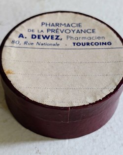 Boîte ronde en carton Diam. 5 cm A. DEWEZ