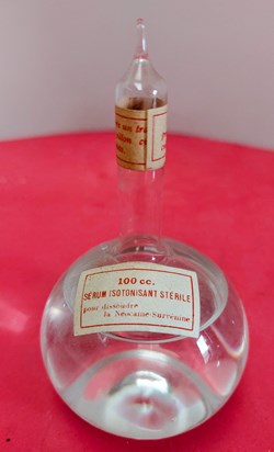 Sérum isotonisant stérile ampoule 100 cc.