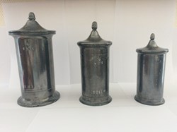 Pots couverts en étain