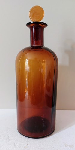 Flacon en verre ambré H 29