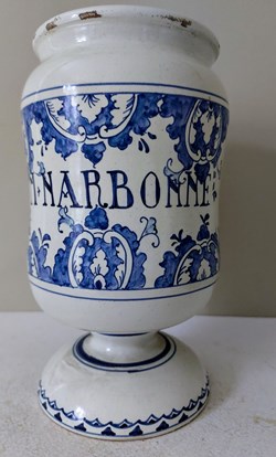 Pot CANON posé sur Piedouche " M.NARBONNE"