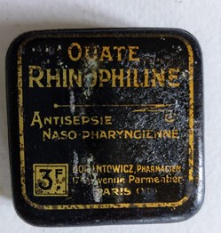 OUATE RHINOPHILINE