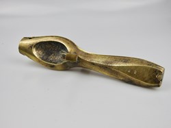 Moule pour couler un objet en étain