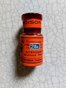 STRYCHNINE SULFATE Neutre ( poudre)