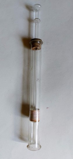 Tube et piston en verre